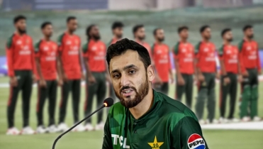 তাদের বিশ্বকাপে না থাকাটা দুঃখজনক: পাক অধিনায়ক